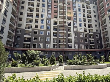 4-комн. новостройка - м. Кара Караев - 127 м²