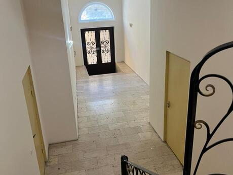 5-комн. офис - м. Низами - 160 м²