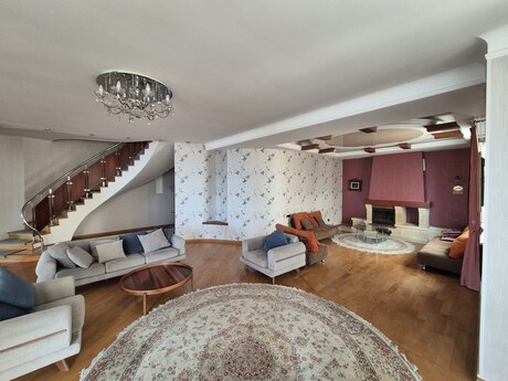 Аренда: 5-комнатная квартира, 340 м², İçəri Şəhər: 1 800 ₼/мес 2