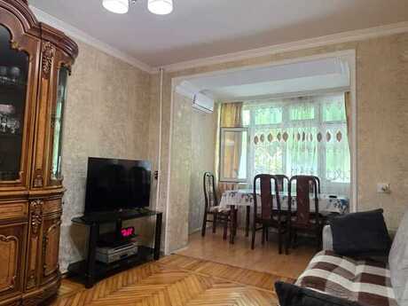 Elan №6242266 - Bakı, İnşaatçılar m., 3 otaqlı, 65 m², 1/5 mərtəbə