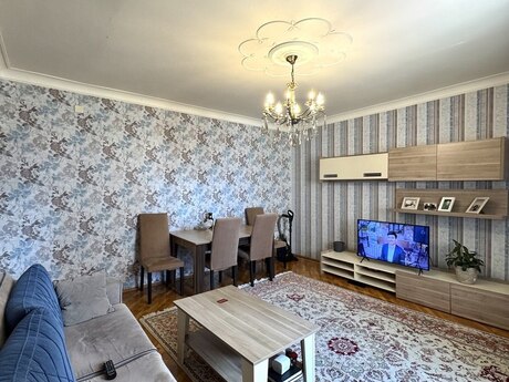 3 otaqlı köhnə tikili - Əhmədli m. - 85 m²