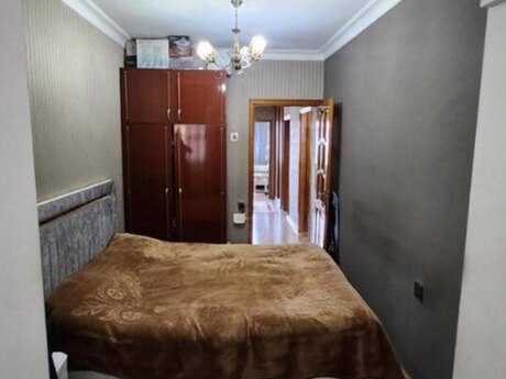 3-room apartment, 70 m², 8-ci mikrorayon: 240 000 ₼ 3