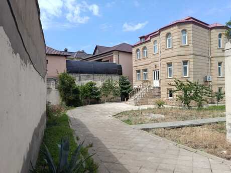 5 otaqlı həyət evi/bağ evi - Ağ şəhər q. - 280 m²