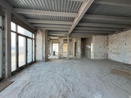 8 otaqlı yeni tikili - Ağ şəhər q. - 750 m²