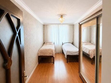 3 otaqlı mənzil, 70 m², Elmlər Akademiyası: 220 000 ₼ 5