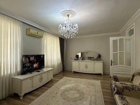 Elan №6242572 - Bakı, Xalqlar Dostluğu m., 4 otaqlı, 102 m², 3/5 mərtəbə