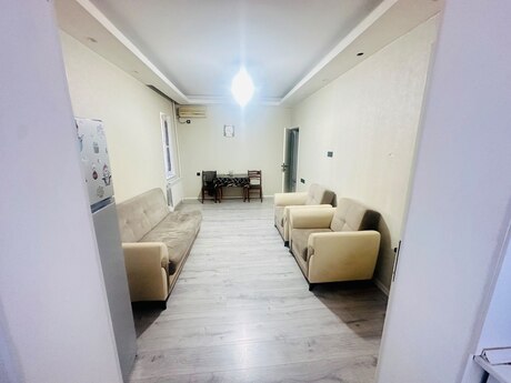 Elan №6242857 - Bakı, İnşaatçılar m., 2 otaqlı, 45 m², 5/10 mərtəbə