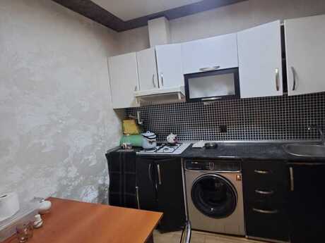 3 otaqlı mənzil, 82,1 m², Bakıxanov: 155 000 ₼ 5