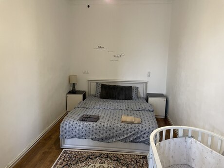 3-room apartment for rent, 70 m², Sahil: 2 000 ₼/mo 3