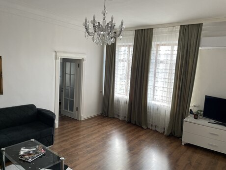 3-room apartment for rent, 70 m², Sahil: 2 000 ₼/mo 2