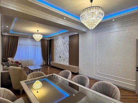 Elan №6243044 - Bakı, 28 May m., 3 otaqlı, 140 m², 4/18 mərtəbə