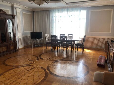 Объявление №6243085 - Баку, м. Низами, 3-комн., 135 м², 13/18 этаж