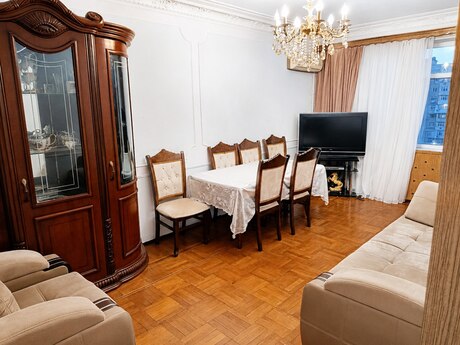 3 otaqlı köhnə tikili - Əhmədli m. - 75 m²
