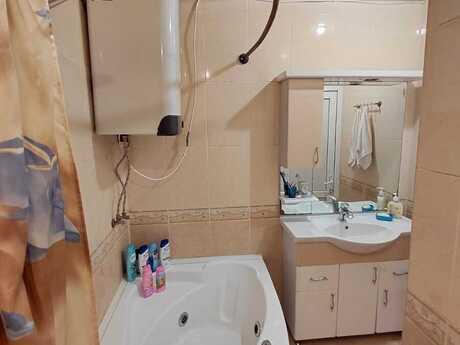 3 otaqlı köhnə tikili - Xətai r. - 90 m²