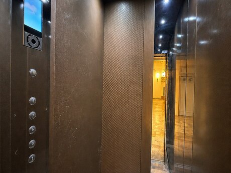 3 otaqlı köhnə tikili - Yeni Yasamal q. - 90 m²