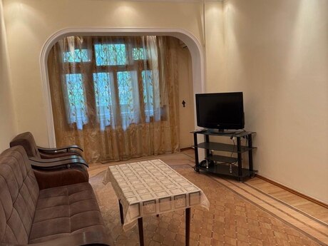 2 otaqlı köhnə tikili - Nərimanov r. - 65 m²