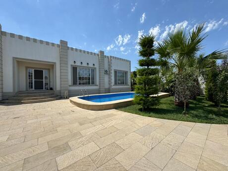 6 otaqlı həyət evi/bağ evi - Mərdəkan q. - 340 m²