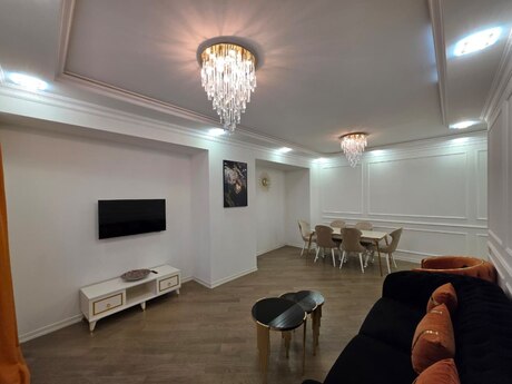 Elan №6243396 - Bakı, 8 Noyabr m., 3 otaqlı, 145 m², 10/27 mərtəbə