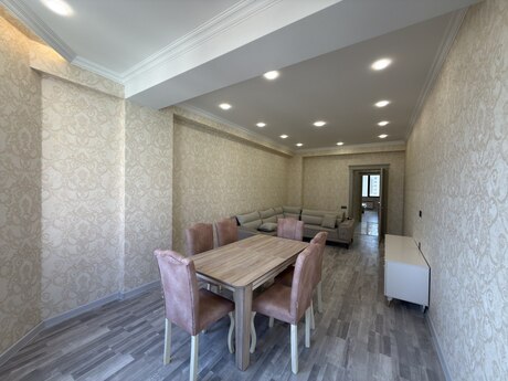 4-room apartment for rent, 175 m², Gənclik: 2 000 ₼/mo 3