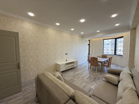 4-room apartment for rent, 175 m², Gənclik: 2 000 ₼/mo 2
