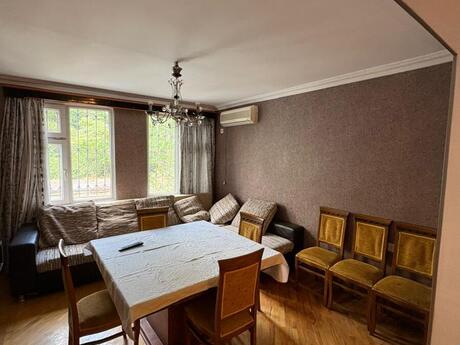 Elan №6243671 - Bakı, Gənclik m., 3 otaqlı, 93 m², 2/5 mərtəbə