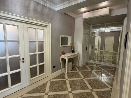 Объявление №6243717 - Баку, пос. Аг шехер, 3-комн., 138 м², 6/7 этаж