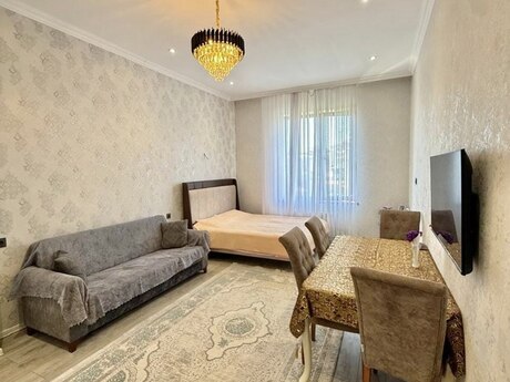 Elan №6243726 - Bakı, Badamdar q., 2 otaqlı, 64 m², 3/5 mərtəbə