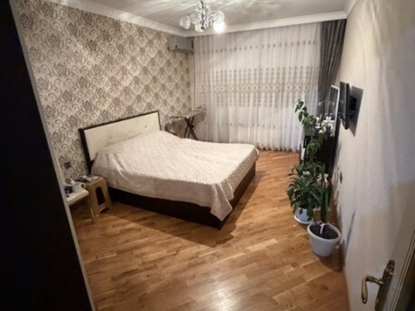 2 otaqlı yeni tikili - 8 Noyabr m. - 107 m²