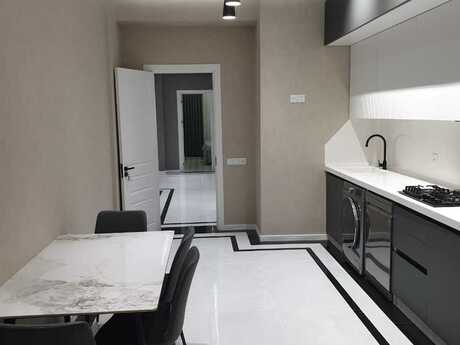 Elan №6243792 - Bakı, 28 May m., 3 otaqlı, 145 m², 5/17 mərtəbə