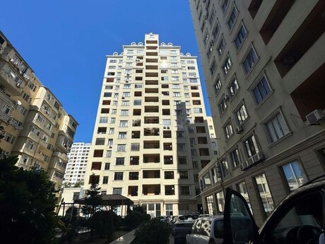 Elan №6243909 - Bakı, Elmlər Akademiyası m., 3 otaqlı, 159 m², 7/17 mərtəbə