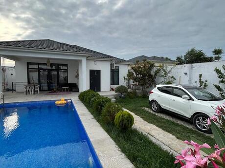 4 otaqlı həyət evi/bağ evi - Mərdəkan q. - 180 m²