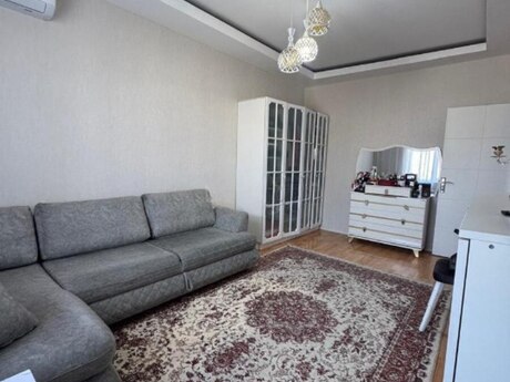 Elan №6244053 - Bakı, Yeni Günəşli q., 2 otaqlı, 45 m², 6/9 mərtəbə