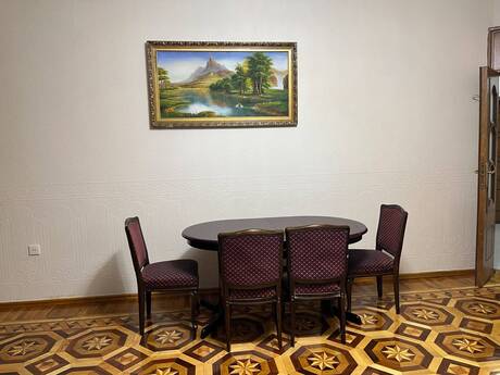 2 otaqlı köhnə tikili - Nərimanov r. - 70 m²