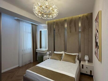 2-комн. новостройка - Наримановский  р. - 85 м²