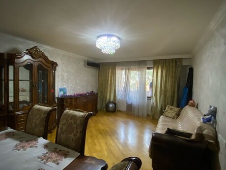 Elan №6244153 - Bakı, İçəri Şəhər m., 3 otaqlı, 100 m², 4/9 mərtəbə