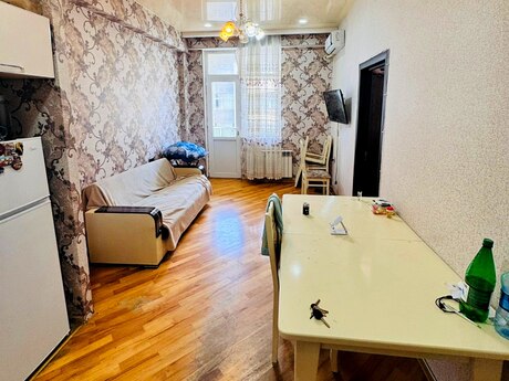 Объявление №6244250 - Баку, м. Кара Караев, 3-комн., 64 м², 15/17 этаж