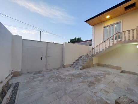 4 otaqlı həyət evi/bağ evi - Hövsan q. - 124 m²