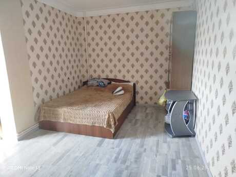 1 otaq · 40 m² · 8/9 mərtəbə, Bakıxanov