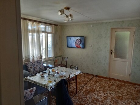 6 otaqlı həyət evi, 200 m², Kürdəxanı: 155 000 ₼ 2