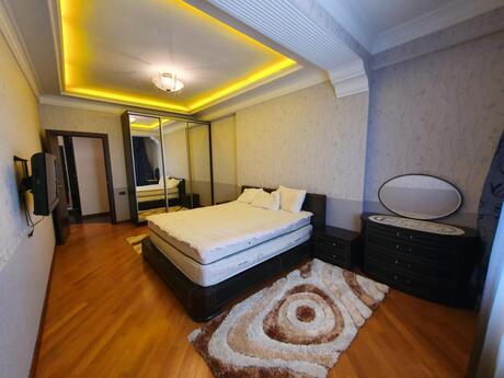 Elan №6244660 - Bakı, Sahil m., 2 otaqlı, 120 m², 9/16 mərtəbə