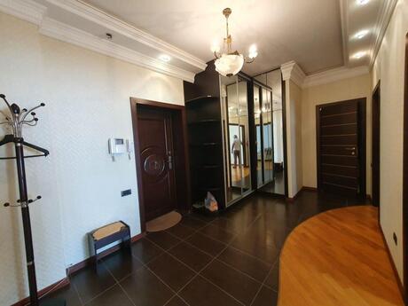2-комнатная квартира, 120 м², Sahil: 612 000 ₼ 3
