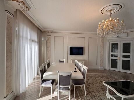 Kirayə 4 otaqlı mənzil, 200 m², Elmlər Akademiyası: 3 700 ₼/ay 3