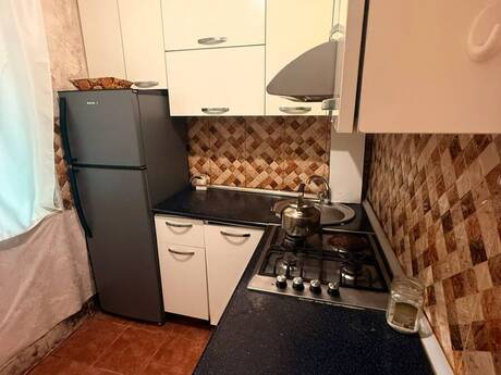 2-комн. вторичка - м. Насими - 60 м²