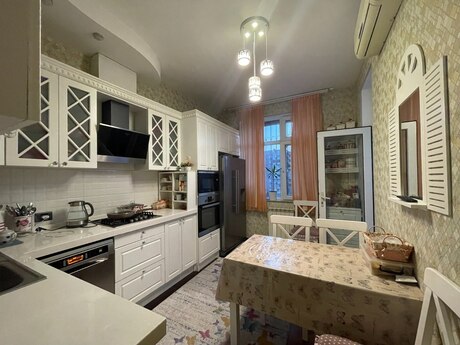 Elan №6244771 - Bakı, Memar Əcəmi m., 2 otaqlı, 85 m², 9/18 mərtəbə