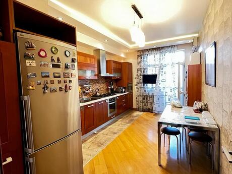 4-комнатная квартира, 170 м², Şah İsmayıl Xətai: 480 000 ₼ 4