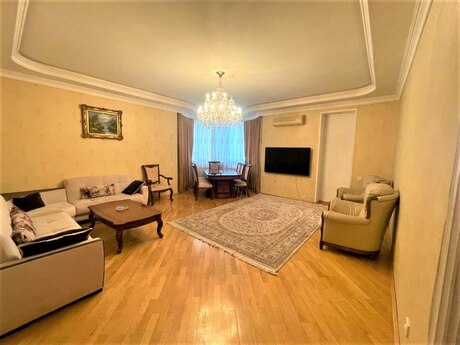 Elan №6245110 - Bakı, İnşaatçılar m., 3 otaqlı, 130 m², 10/11 mərtəbə