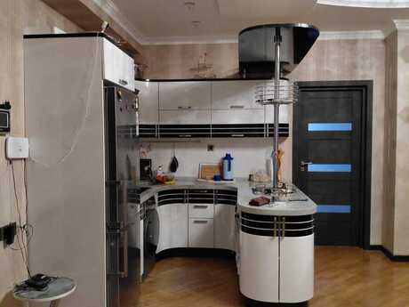 5 otaqlı mənzil, 140 m², Neftçilər: 387 000 ₼ 4