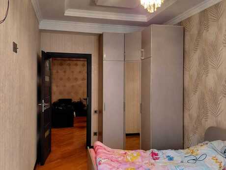 5 otaqlı mənzil, 140 m², Neftçilər: 387 000 ₼ 5