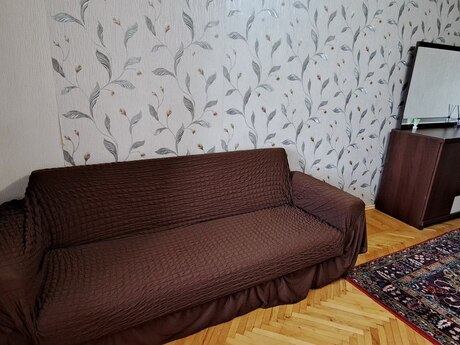 3 otaqlı köhnə tikili - 20 Yanvar m. - 85 m²