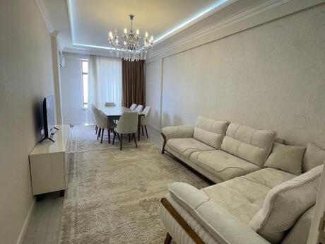 Elan №6245100 - Bakı, Yeni Yasamal q., 2 otaqlı, 90 m², 11/13 mərtəbə